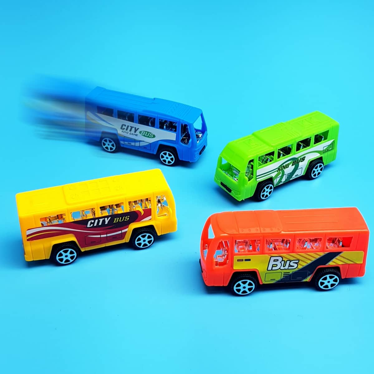 bunter Reisebus mit Rückzug als Zugabeartikel für Kinder