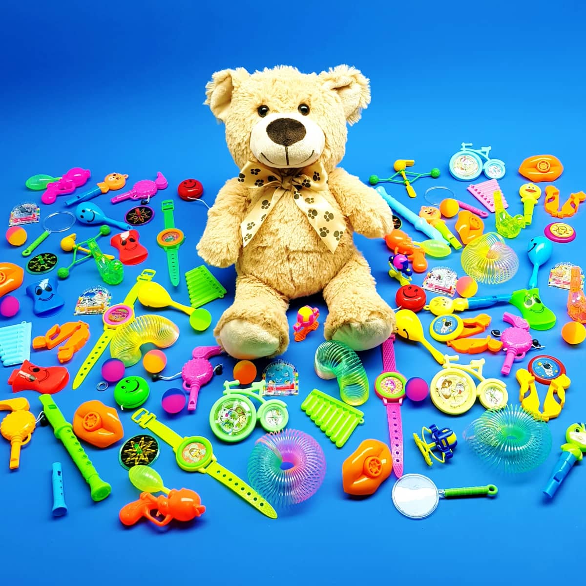 günstige bunte Mischung an Kinderzugabeartikeln