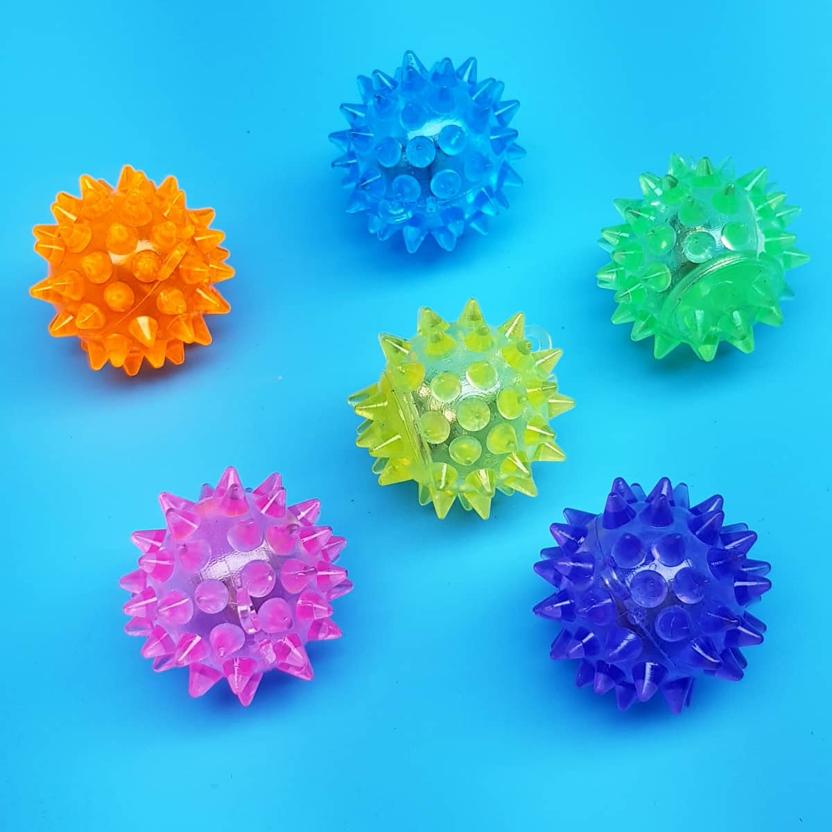 Igel-Flummis, leuchtend Springbälle mit LED-Leuchtfunktion