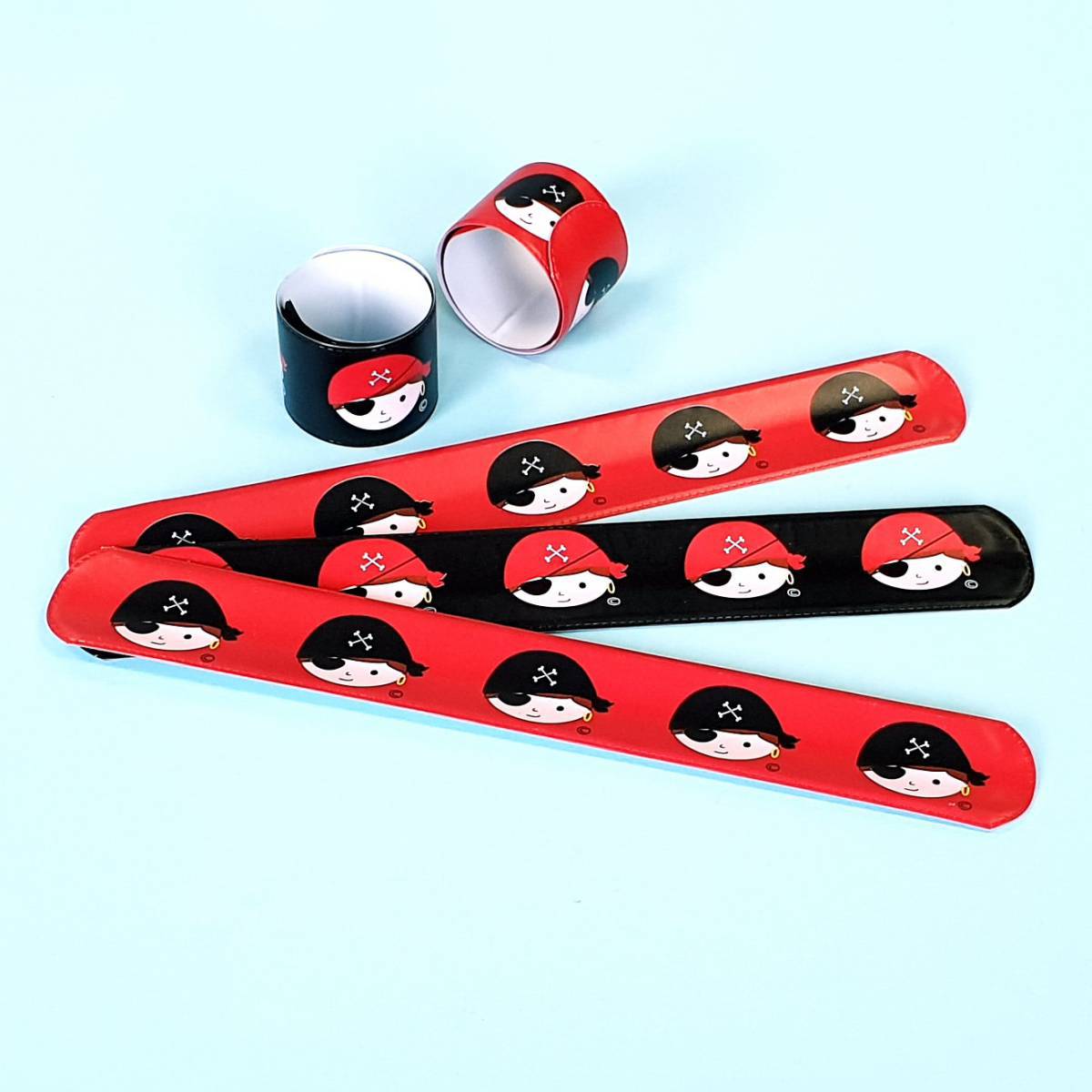 Schnapp-Armbaender-Pirat Seeräuber-Design