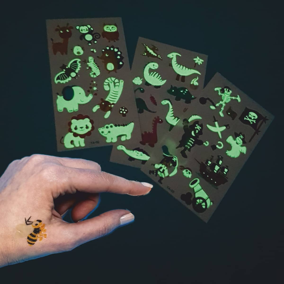 Tattoo-Mix Glow in the dark bunt gemischte Tattoos im Set mit Motiven für Jungen und Mädchen