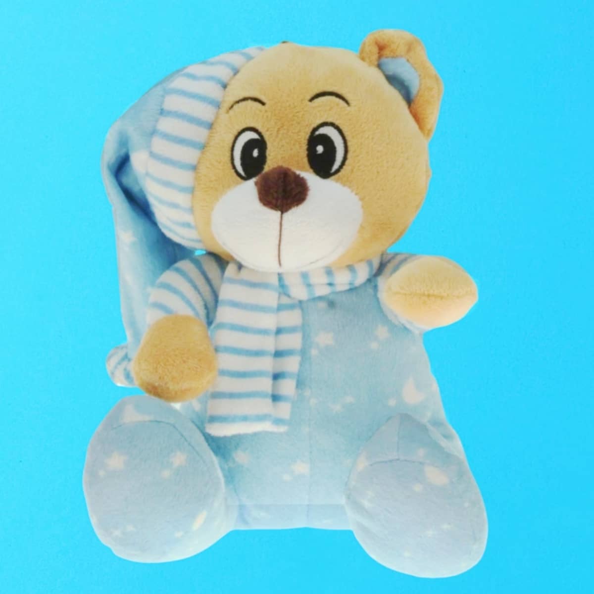 Kuschelbär im blauen Schlafanzug